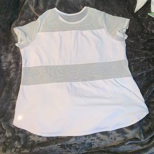 White Fabletics mesh tee 2x
